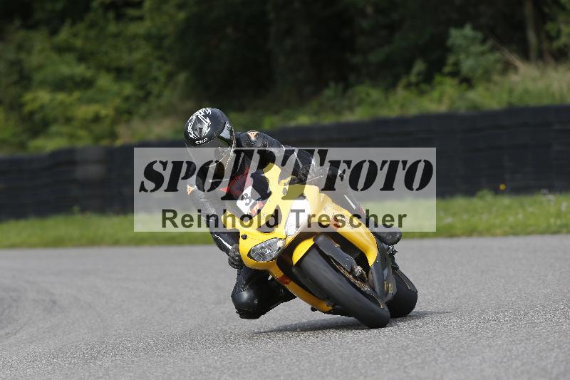 Archiv-2025/53 16.09.2025 Track Day Domi Aegerter ADR/Gruppe rot/3